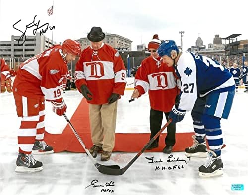 גורדי האו, טד לינדזי, וסטיב יזרמן חתימה בתצלום 16x20 - 12/31/2013 משחק בוגרים - תמונות NHL עם חתימה
