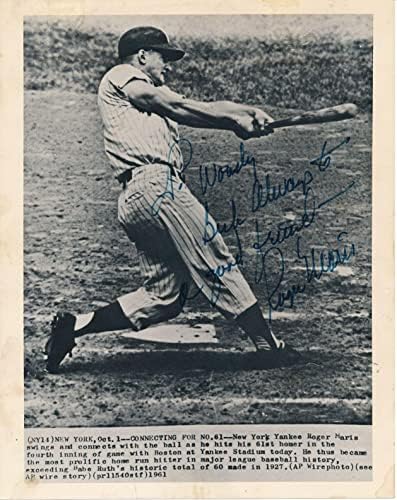 רוג'ר מאריס ניו יורק ינקי חתום/חתימה משנת 1961 תצלום PSA/DNA 158329 - תמונות MLB עם חתימה